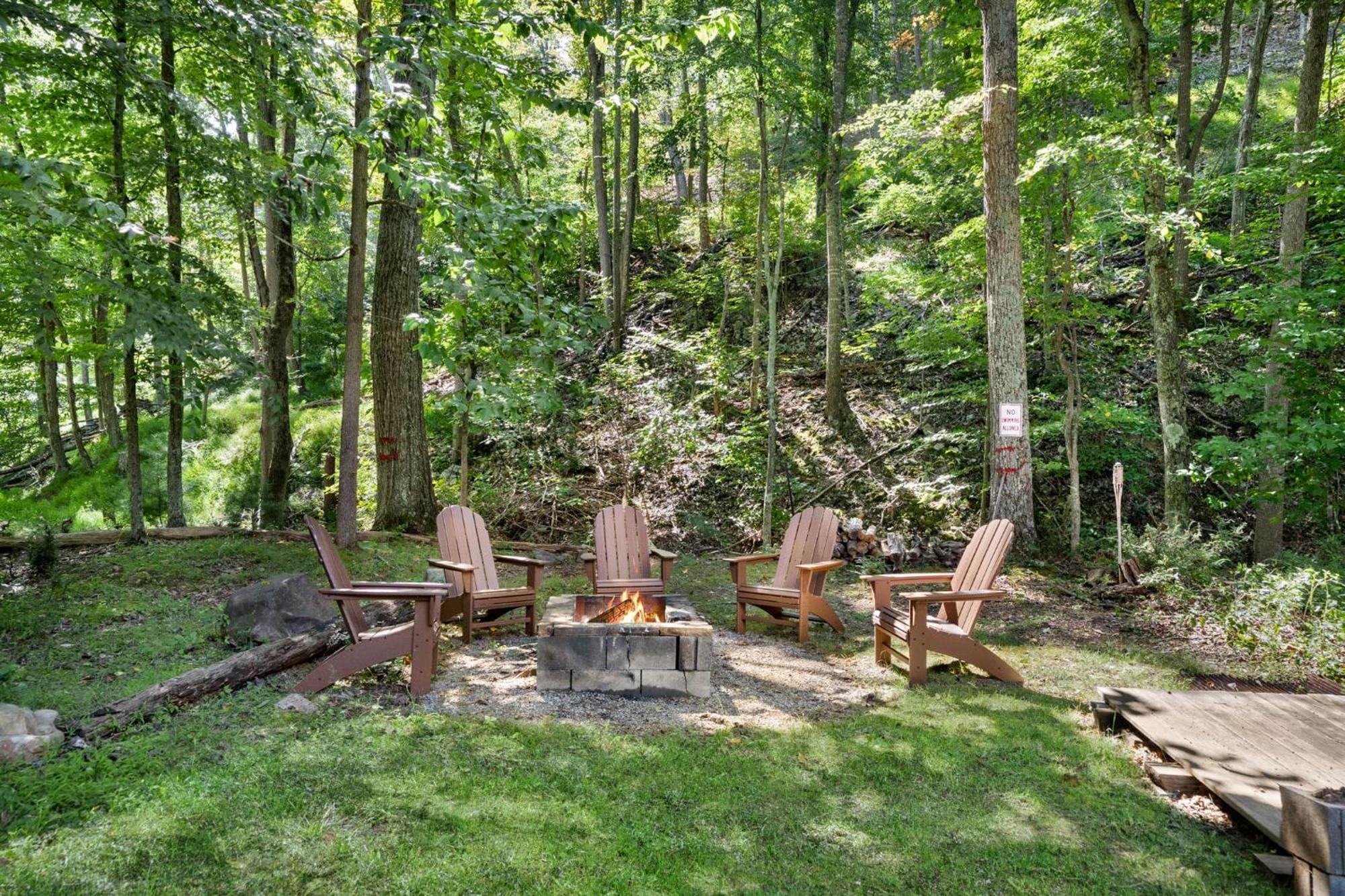 River Access W Hot Tub, Grill, Wifi, & Fire Pit! Lost City Экстерьер фото